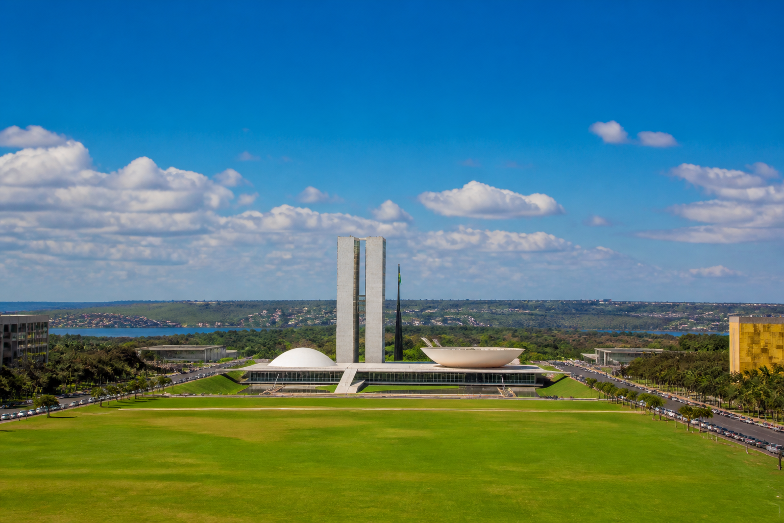 Brasília registra aumento no fluxo de turistas e aposta em roteiros arquitetônicos