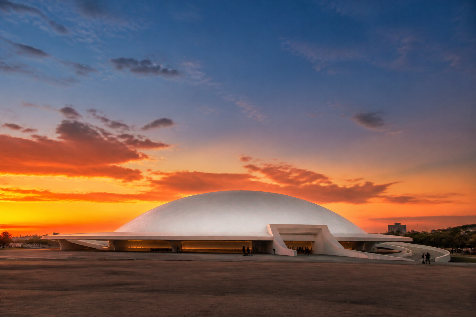 Brasília recebe exposição inédita sobre a influência da arte indígena na cultura urbana